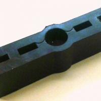 Башмак двери FAA470F1 Otis (пластик)